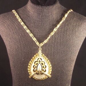 JJ Gold Tone Necklace & Cut Out Pendant White Details Vintage 26”